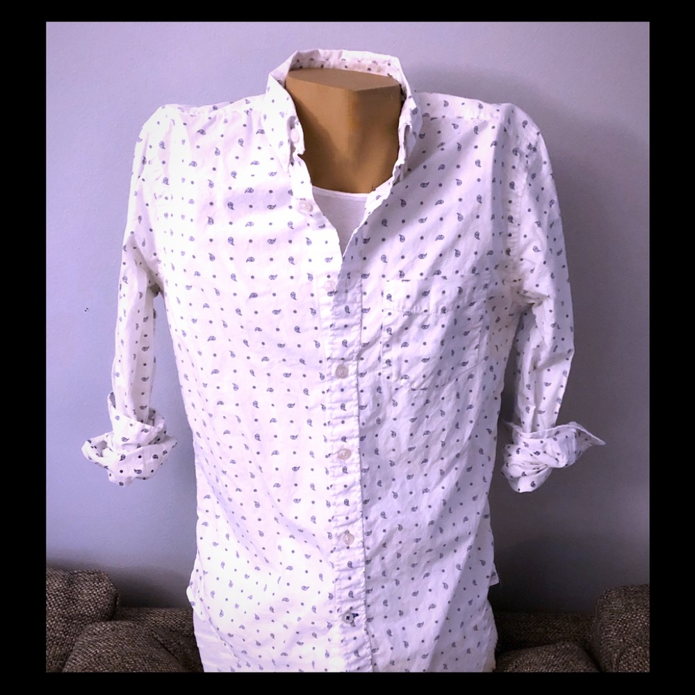 Men’s print button down